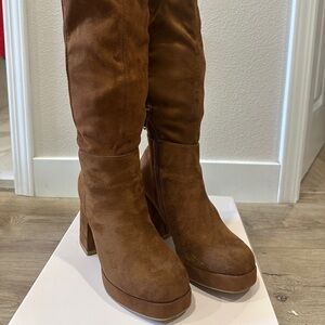 Women Suede platform boots size 7